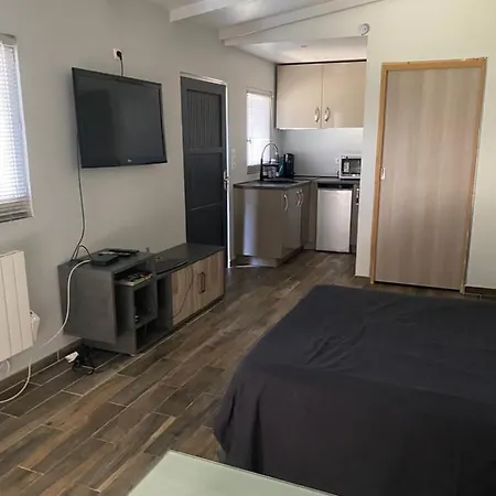 Jolie Studio Spacieux 公寓